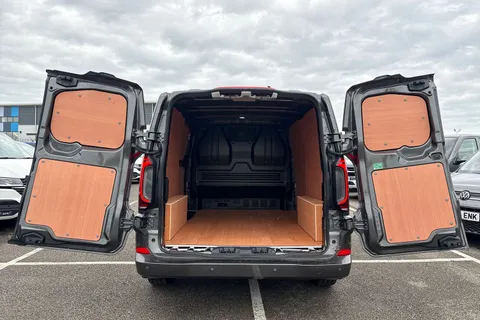 DE25PZP Volkswagen Transporter 100kW 65kWh Commerce Pro Van Auto Thumbnail #7