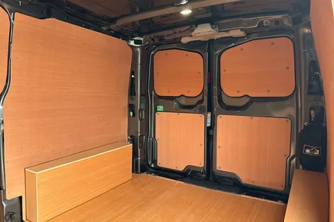 DE25PZP Volkswagen Transporter 100kW 65kWh Commerce Pro Van Auto Thumbnail #19