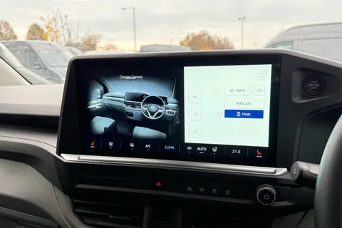 DE25PZP Volkswagen Transporter 100kW 65kWh Commerce Pro Van Auto Thumbnail #22