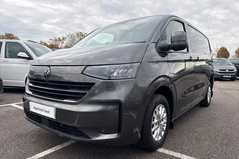 DE25PZP Volkswagen Transporter 100kW 65kWh Commerce Pro Van Auto Thumbnail #27