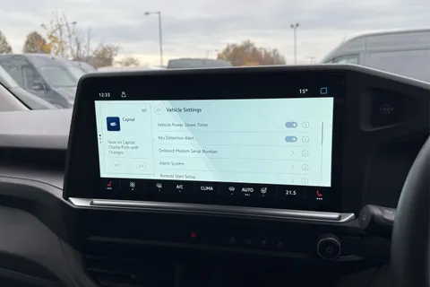 DE25PZP Volkswagen Transporter 100kW 65kWh Commerce Pro Van Auto Thumbnail #54