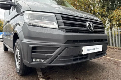PE75ZFJ Volkswagen Crafter CR35 Panel van Commerce MWB 140 PS 2.0 TDI 8sp Automatic FWD Thumbnail #39