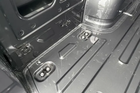 PE75ZFJ Volkswagen Crafter CR35 Panel van Commerce MWB 140 PS 2.0 TDI 8sp Automatic FWD Thumbnail #42