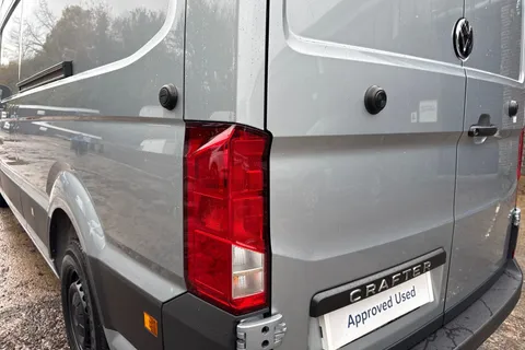 PK75BNO Volkswagen Crafter CR35 Panel van Commerce Plus LWB 140 PS 2.0 TDI 8sp Automatic FWD Thumbnail #7