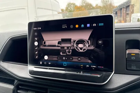 PK75BNO Volkswagen Crafter CR35 Panel van Commerce Plus LWB 140 PS 2.0 TDI 8sp Automatic FWD Thumbnail #21