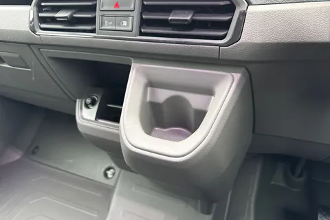 PK75BNO Volkswagen Crafter CR35 Panel van Commerce Plus LWB 140 PS 2.0 TDI 8sp Automatic FWD Thumbnail #26