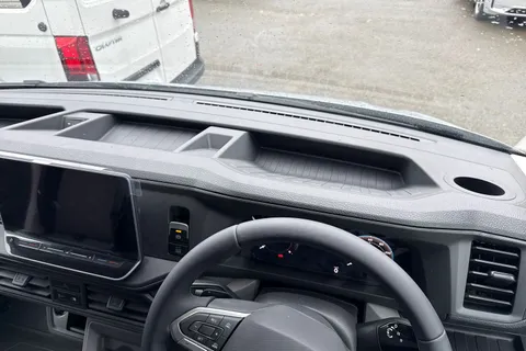 PK75BNO Volkswagen Crafter CR35 Panel van Commerce Plus LWB 140 PS 2.0 TDI 8sp Automatic FWD Thumbnail #29