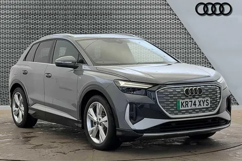 1 of 24 for Audi Q4 e-tron Q4 S line 45 e-tron 210,00 kW