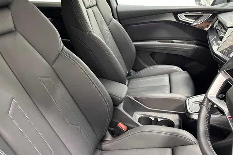 10 of 24 for Audi Q4 e-tron Q4 S line 45 e-tron 210,00 kW