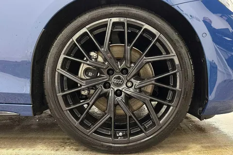 KY25EFM Audi A6 Saloon Launch Edition Plus TDI quattro 204 PS S tronic Thumbnail #7