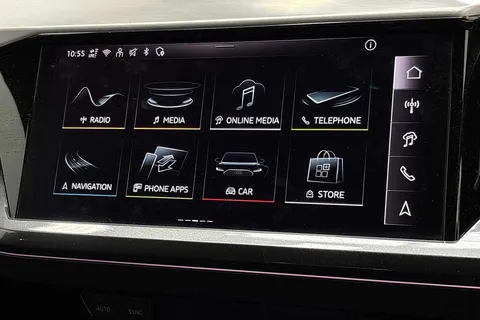 12 of 24 for Audi Q4 e-tron Q4 S line 45 e-tron 210,00 kW