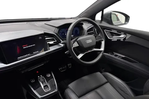 14 of 24 for Audi Q4 e-tron Q4 S line 45 e-tron 210,00 kW