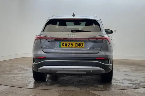 20 of 24 for Audi Q4 e-tron Q4 S line 45 e-tron 210,00 kW