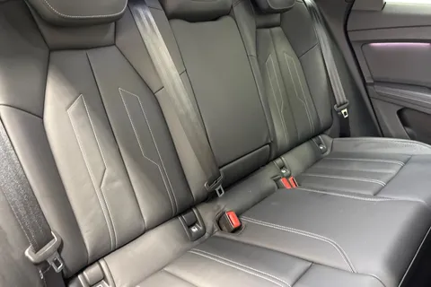 21 of 24 for Audi Q4 e-tron Q4 S line 45 e-tron 210,00 kW