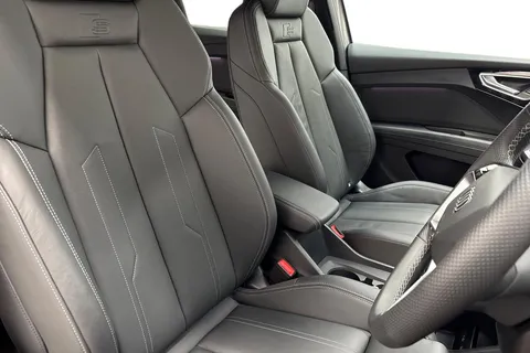 22 of 24 for Audi Q4 e-tron Q4 S line 45 e-tron 210,00 kW