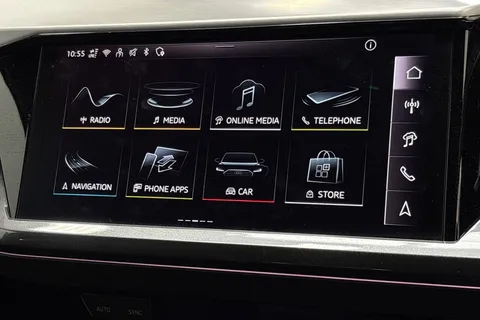 24 of 24 for Audi Q4 e-tron Q4 S line 45 e-tron 210,00 kW