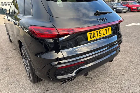 DA75LYT Audi Q5 SUV Edition 1 TDI quattro 204 PS S tronic Thumbnail #8