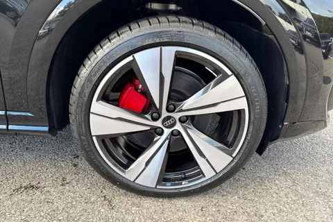 DA75LYT Audi Q5 SUV Edition 1 TDI quattro 204 PS S tronic Thumbnail #10