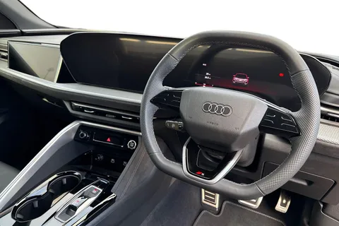 DA75LYT Audi Q5 SUV Edition 1 TDI quattro 204 PS S tronic Thumbnail #18