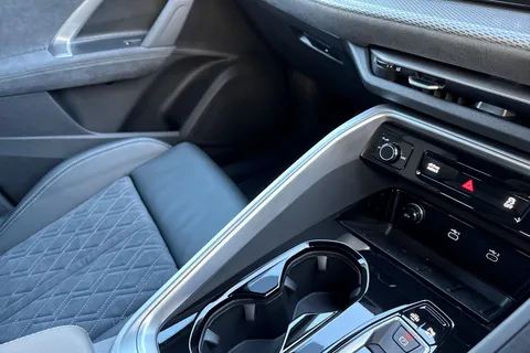 DA75LYT Audi Q5 SUV Edition 1 TDI quattro 204 PS S tronic Thumbnail #20