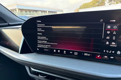 DA75LYT Audi Q5 SUV Edition 1 TDI quattro 204 PS S tronic Thumbnail #40