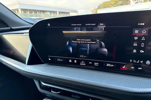 DA75LYT Audi Q5 SUV Edition 1 TDI quattro 204 PS S tronic Thumbnail #50