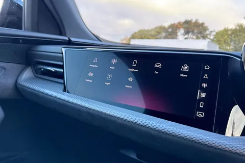 DA75LYT Audi Q5 SUV Edition 1 TDI quattro 204 PS S tronic Thumbnail #51