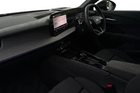  Audi Q3 2.0 TFSI Launch Edition S Tronic quattro Euro 6 (s/s) 5dr Thumbnail #15