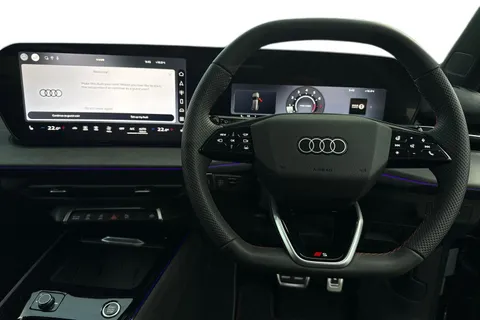  Audi Q3 2.0 TFSI Launch Edition S Tronic quattro Euro 6 (s/s) 5dr Thumbnail #18