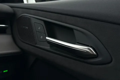  Audi Q3 2.0 TFSI Launch Edition S Tronic quattro Euro 6 (s/s) 5dr Thumbnail #21