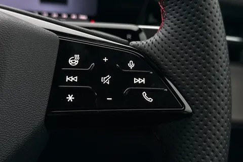  Audi Q3 2.0 TFSI Launch Edition S Tronic quattro Euro 6 (s/s) 5dr Thumbnail #39