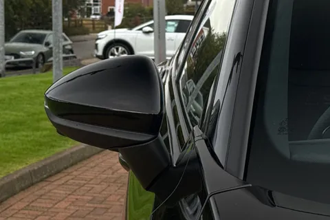  Audi Q3 2.0 TFSI Launch Edition S Tronic quattro Euro 6 (s/s) 5dr Thumbnail #54