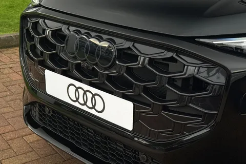  Audi Q3 2.0 TFSI Launch Edition S Tronic quattro Euro 6 (s/s) 5dr Thumbnail #56