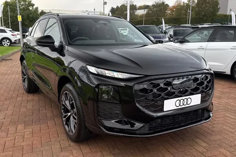  Audi Q3 2.0 TFSI Launch Edition S Tronic quattro Euro 6 (s/s) 5dr Thumbnail #61