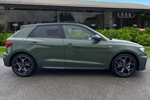 DH25AOA Audi A1 Black Edition 30 TFSI  116 PS 6-speed Thumbnail #4