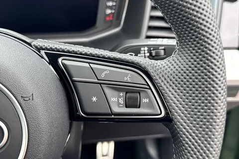 DH25AOA Audi A1 Black Edition 30 TFSI  116 PS 6-speed Thumbnail #25