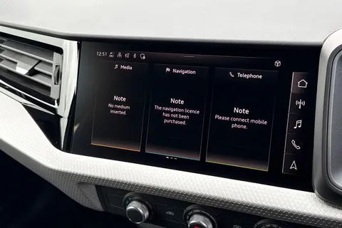 DH25AOA Audi A1 Black Edition 30 TFSI  116 PS 6-speed Thumbnail #30