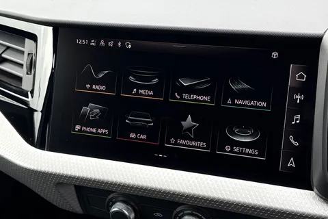 DH25AOA Audi A1 Black Edition 30 TFSI  116 PS 6-speed Thumbnail #31