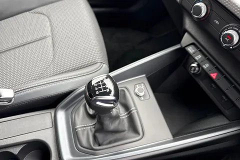 DH25AOA Audi A1 Black Edition 30 TFSI  116 PS 6-speed Thumbnail #55