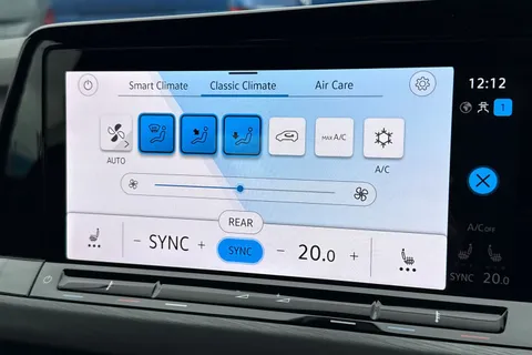 FL72ZBE Volkswagen Golf 1.5 TSI 150 Style 5dr ⭐Winter Pack⭐ Thumbnail #23