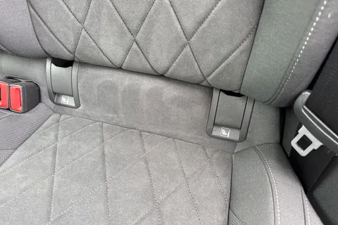 FL72ZBE Volkswagen Golf 1.5 TSI 150 Style 5dr ⭐Winter Pack⭐ Thumbnail #35