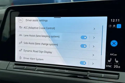 FL72ZBE Volkswagen Golf 1.5 TSI 150 Style 5dr ⭐Winter Pack⭐ Thumbnail #46