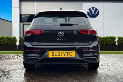 DL21VTC Volkswagen Golf 1.5 TSI Life 5dr Thumbnail #5