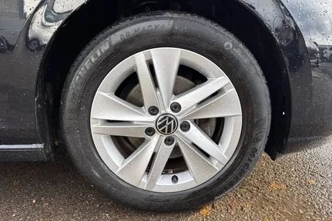 DL21VTC Volkswagen Golf 1.5 TSI Life 5dr Thumbnail #11