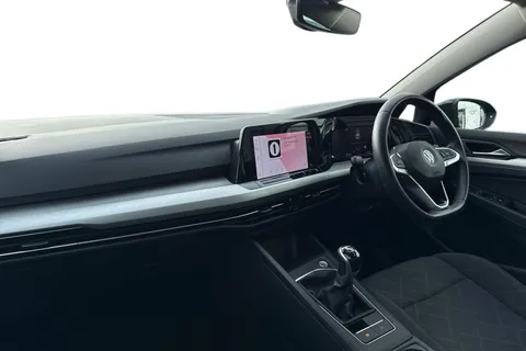 DL21VTC Volkswagen Golf 1.5 TSI Life 5dr Thumbnail #16