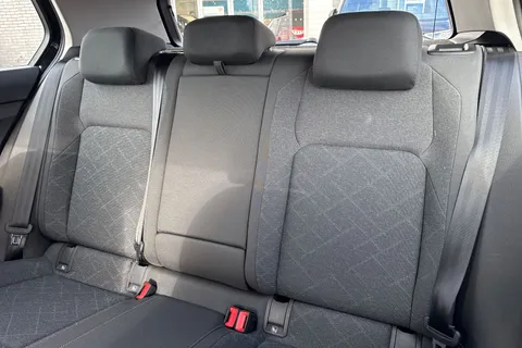 DL21VTC Volkswagen Golf 1.5 TSI Life 5dr Thumbnail #20