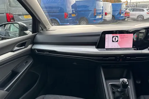 DL21VTC Volkswagen Golf 1.5 TSI Life 5dr Thumbnail #21