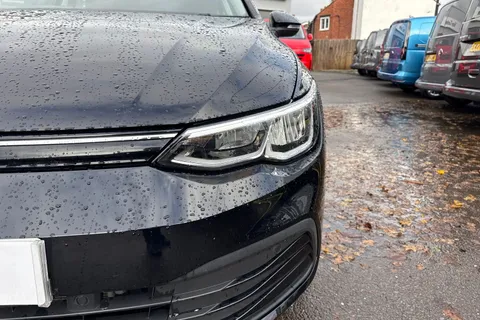 DL21VTC Volkswagen Golf 1.5 TSI Life 5dr Thumbnail #30