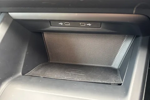 DL21VTC Volkswagen Golf 1.5 TSI Life 5dr Thumbnail #39