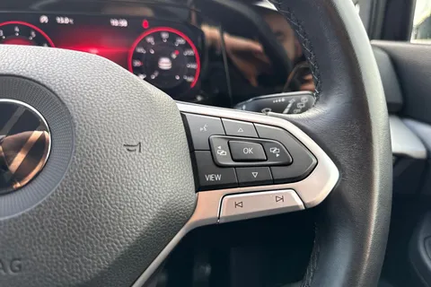 DL21VTC Volkswagen Golf 1.5 TSI Life 5dr Thumbnail #44